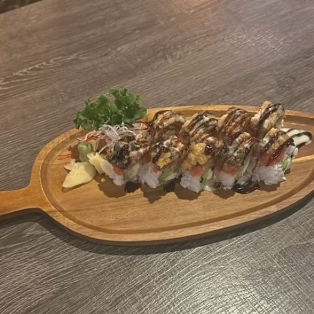 Flying Eel Roll.